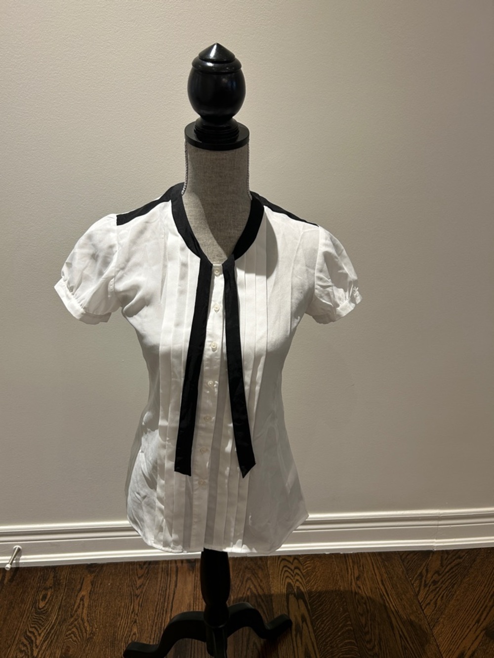 Jacob White Button-Front Blouse with Black Ribbon Trim